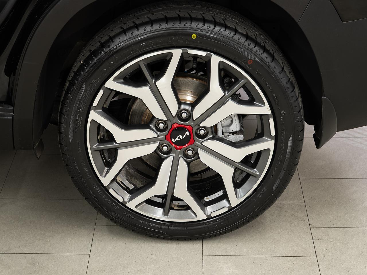 2022 Kia Seltos SX TURBO | Sunroof | Leather | HUD | BSM | CarPlay