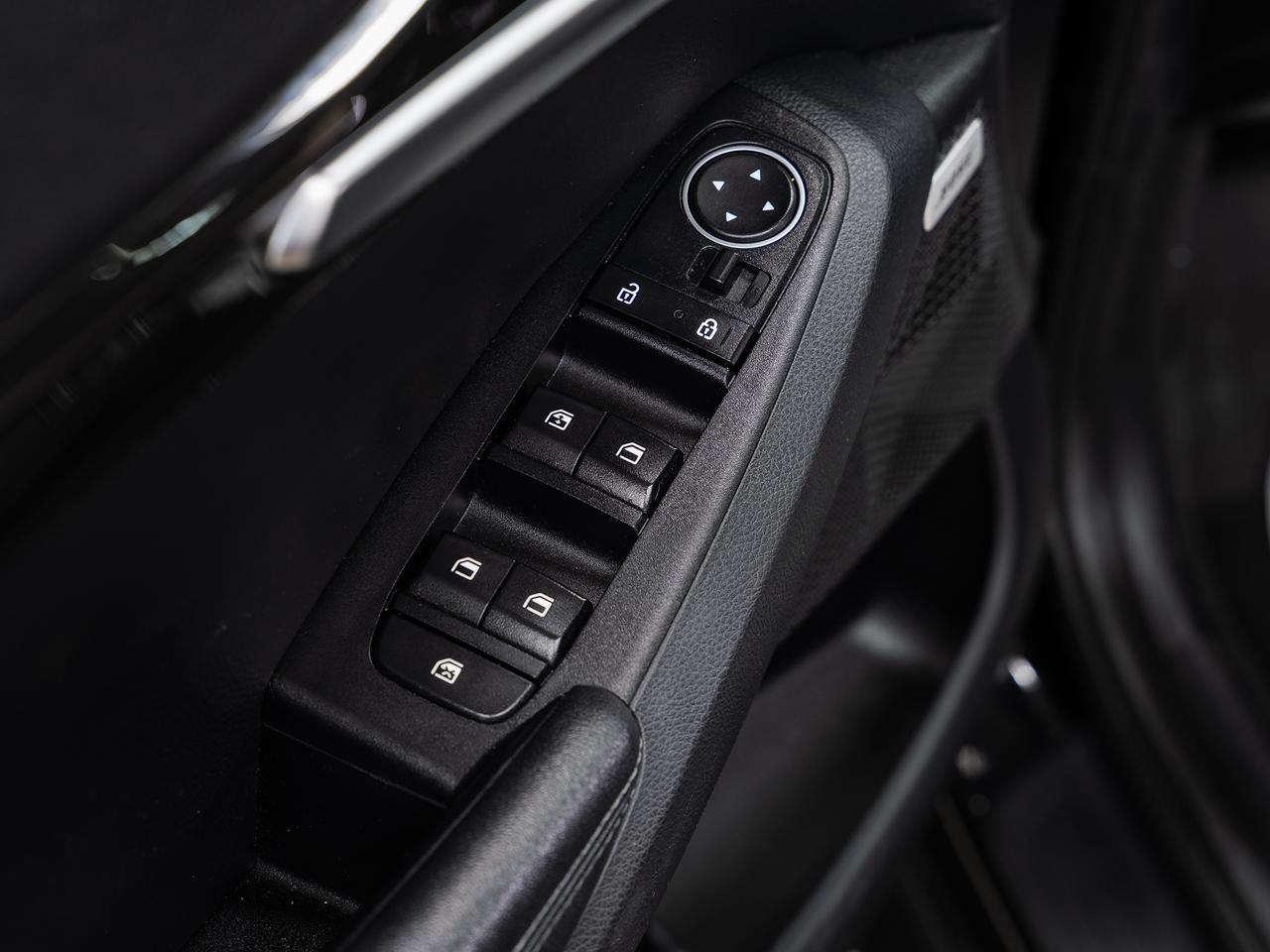 2022 Kia Seltos SX TURBO | Sunroof | Leather | HUD | BSM | CarPlay