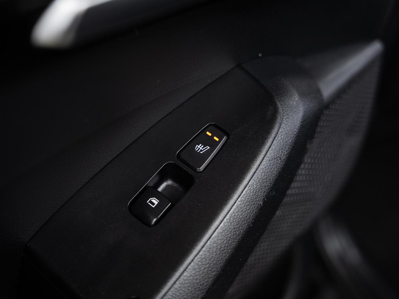 2022 Kia Seltos SX TURBO | Sunroof | Leather | HUD | BSM | CarPlay