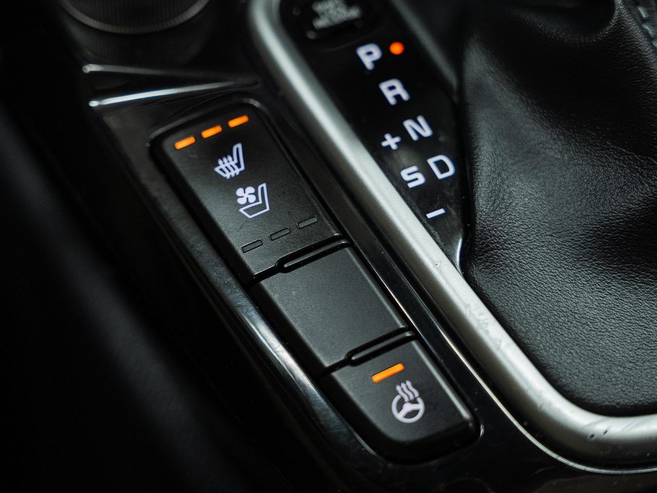 2022 Kia Seltos SX TURBO | Sunroof | Leather | HUD | BSM | CarPlay