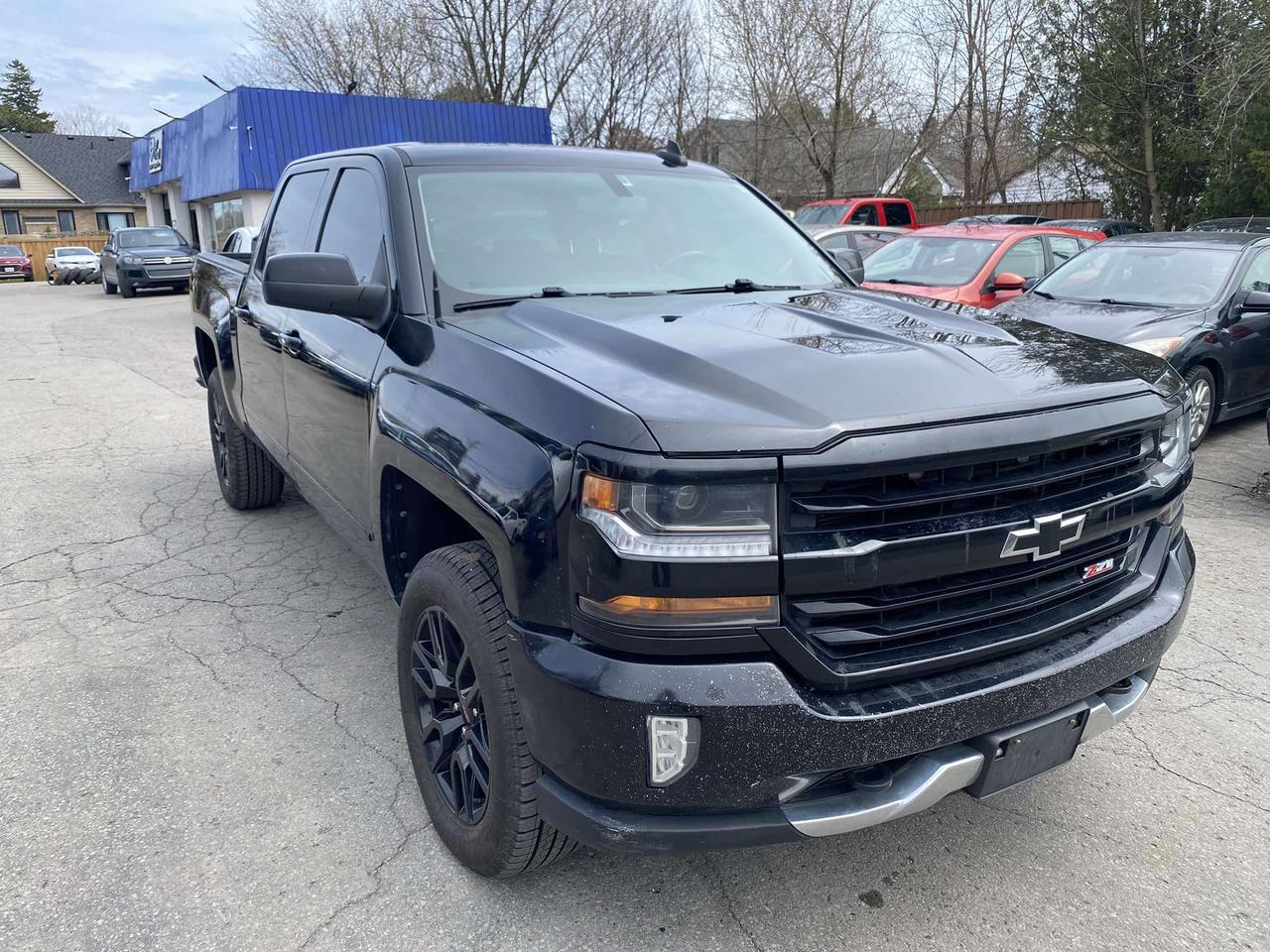2017 Chevrolet Silverado 1500 4WD Crew Cab 143.5" LT w/2LT Photo