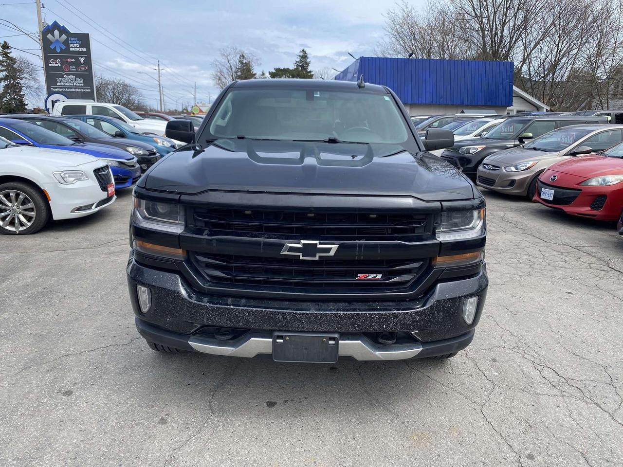 2017 Chevrolet Silverado 1500 4WD Crew Cab 143.5" LT w/2LT Photo