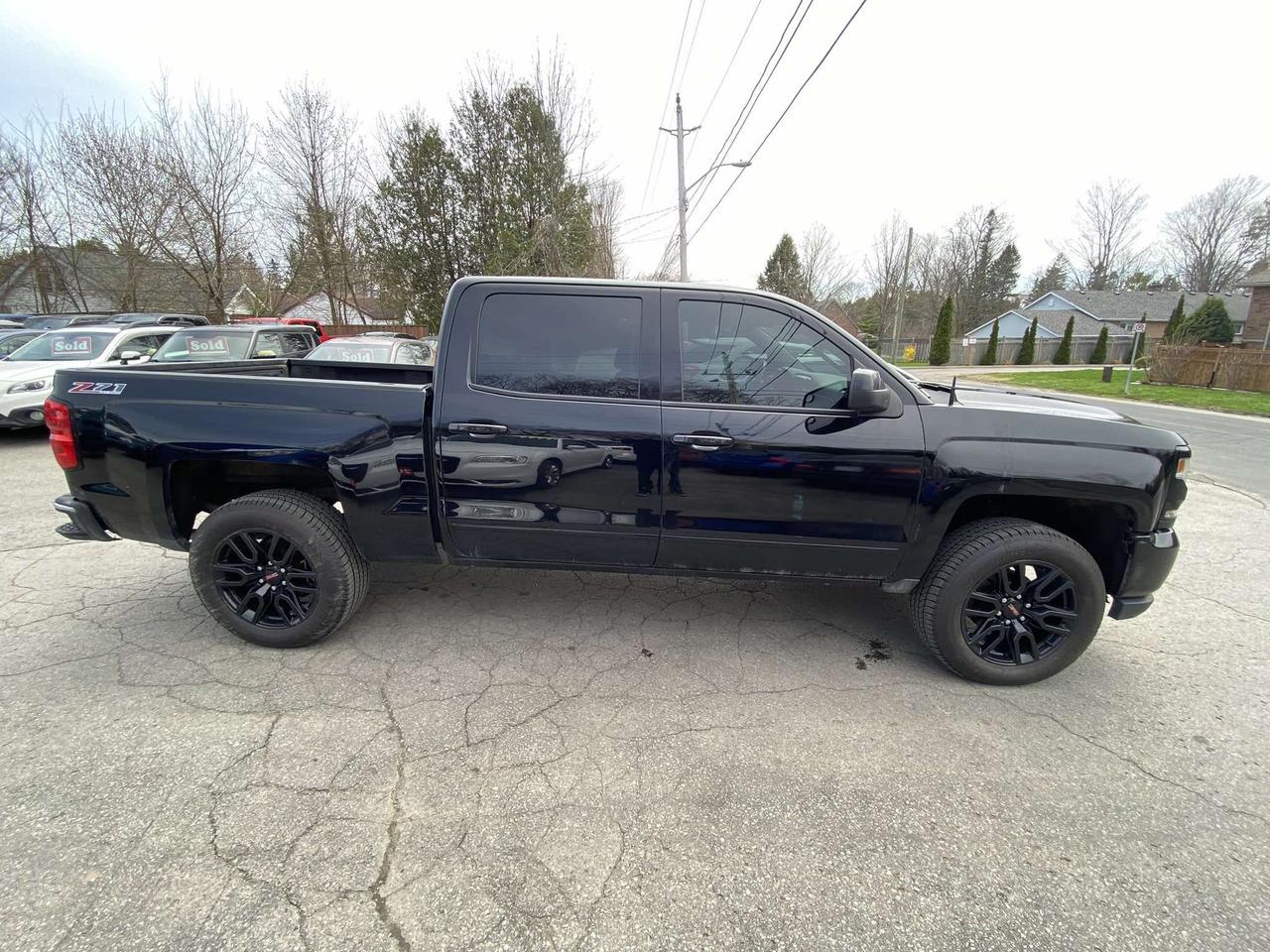 2017 Chevrolet Silverado 1500 4WD Crew Cab 143.5" LT w/2LT Photo