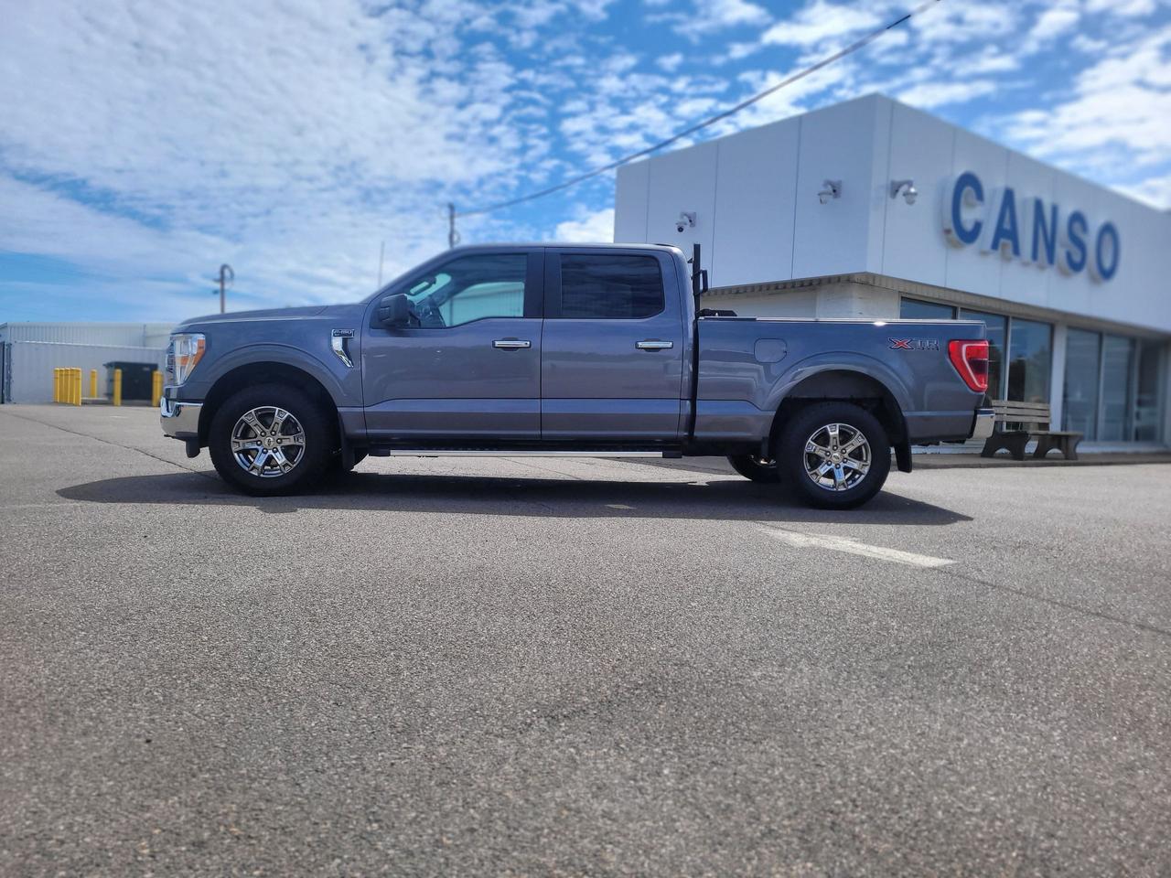 2022 Ford F-150 XLT 4WD SUPERCREW 6.5' BO Photo2