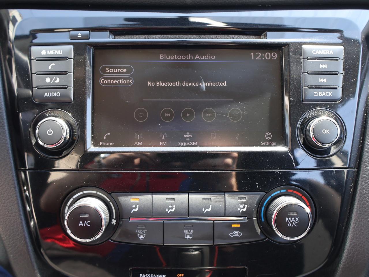 2019 Nissan qshqai S AWD CERTIFIED *SERVICE RECORDS* CAMERA BLUETOOTH CRUISE CONTORL ALLOYS Photo