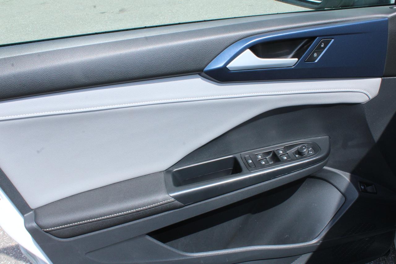 2024 Volkswagen Taos Comfortline Photo