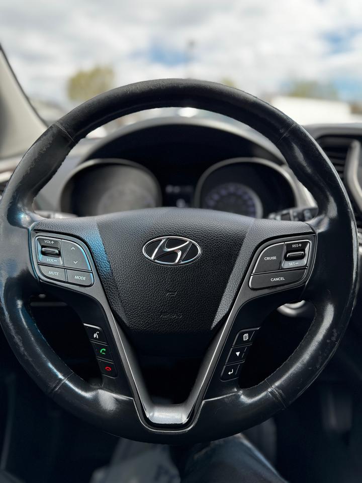 2017 Hyundai Santa Fe XL AWD Premium | CERTIFIED | 7 SEATER Photo
