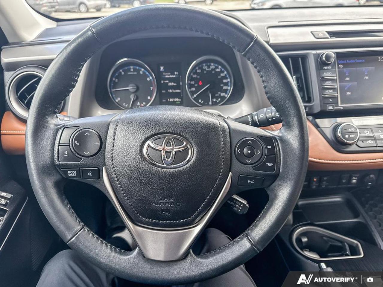 2018 Toyota RAV4 LIMITED / NO ACCIDENTS / ROOF / NAV / 360 CAMERA Photo
