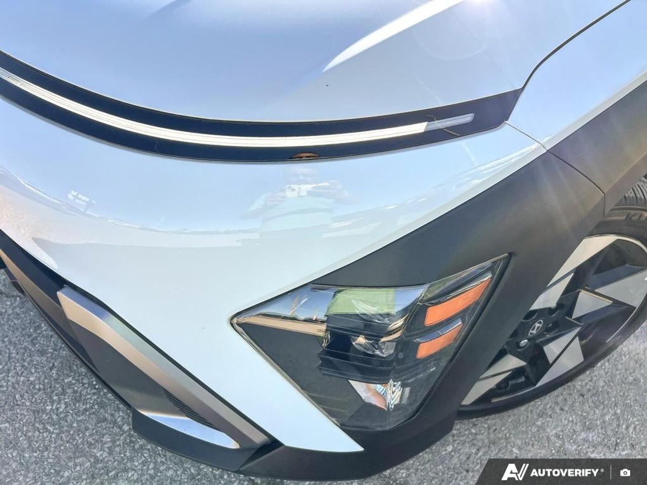 2025 Hyundai KONA PREFERRED SPORT / NO ACCIDENTS / ROOF / AWD Photo