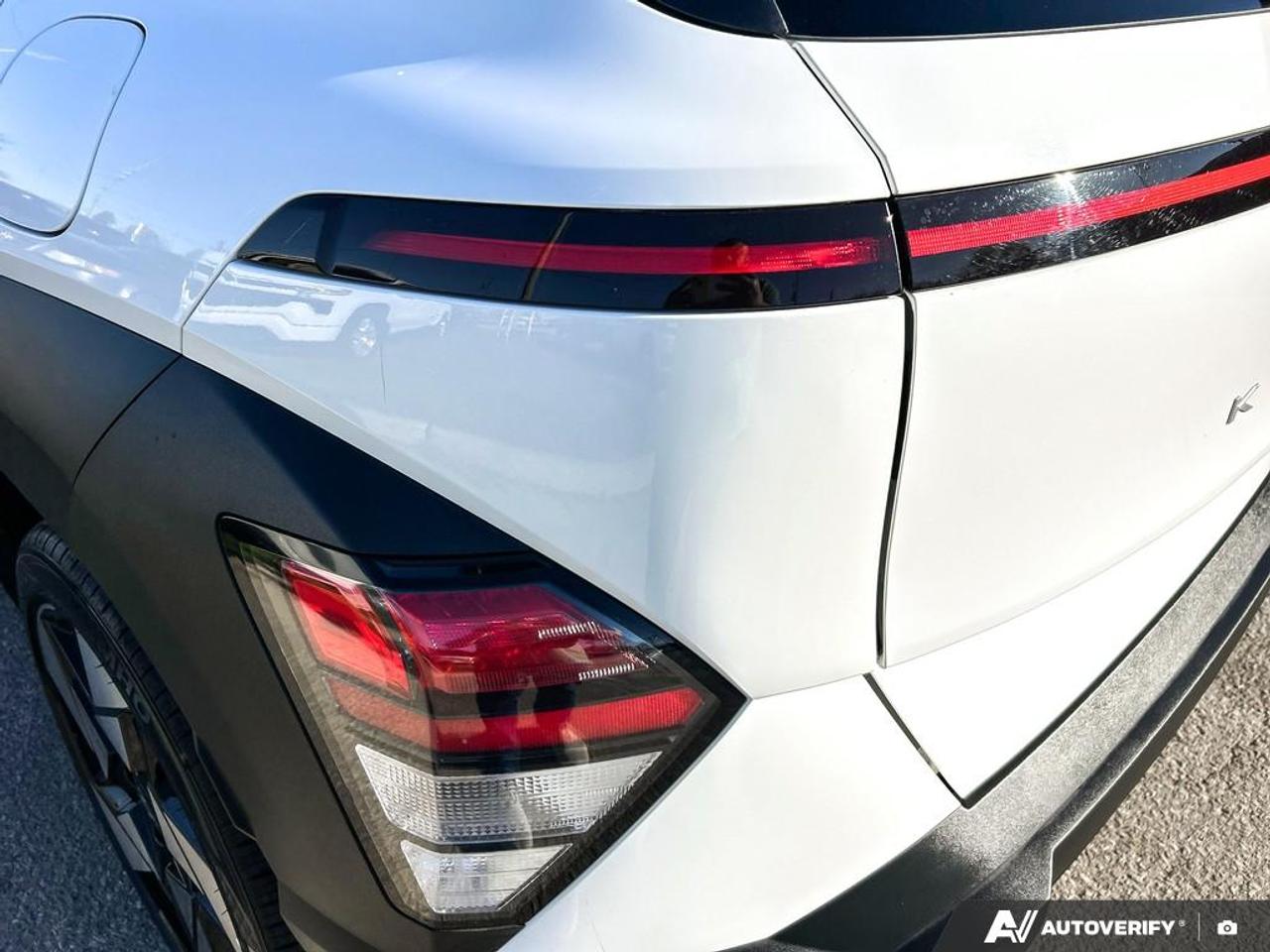 2025 Hyundai KONA PREFERRED SPORT / NO ACCIDENTS / ROOF / AWD Photo