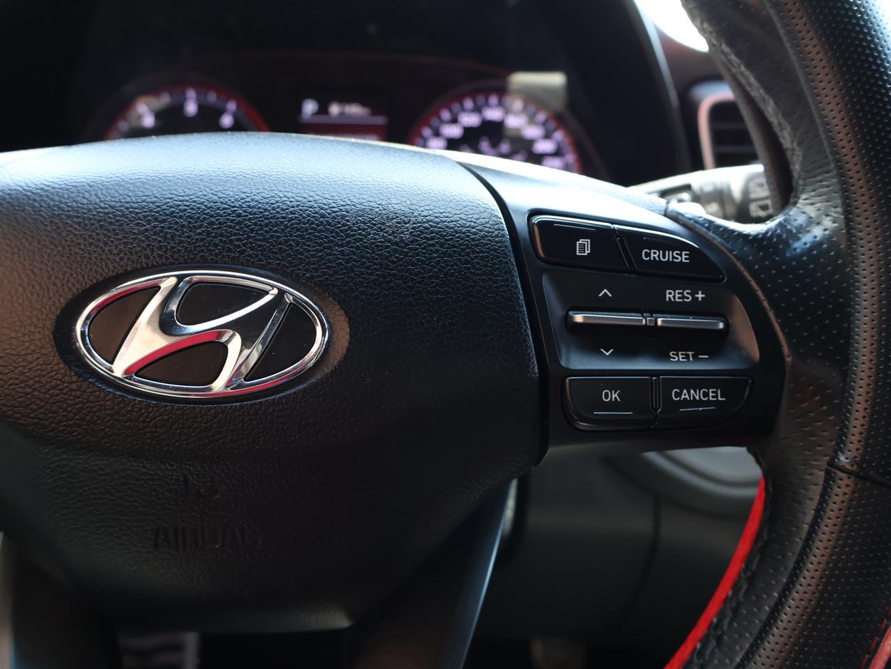2020 Hyundai Veloster TURBO CERTIFIED CAMERA NAV BLUETOOTH LEATHER HEATED SEATS SUNROOF CRUISE ALLOYS Photo