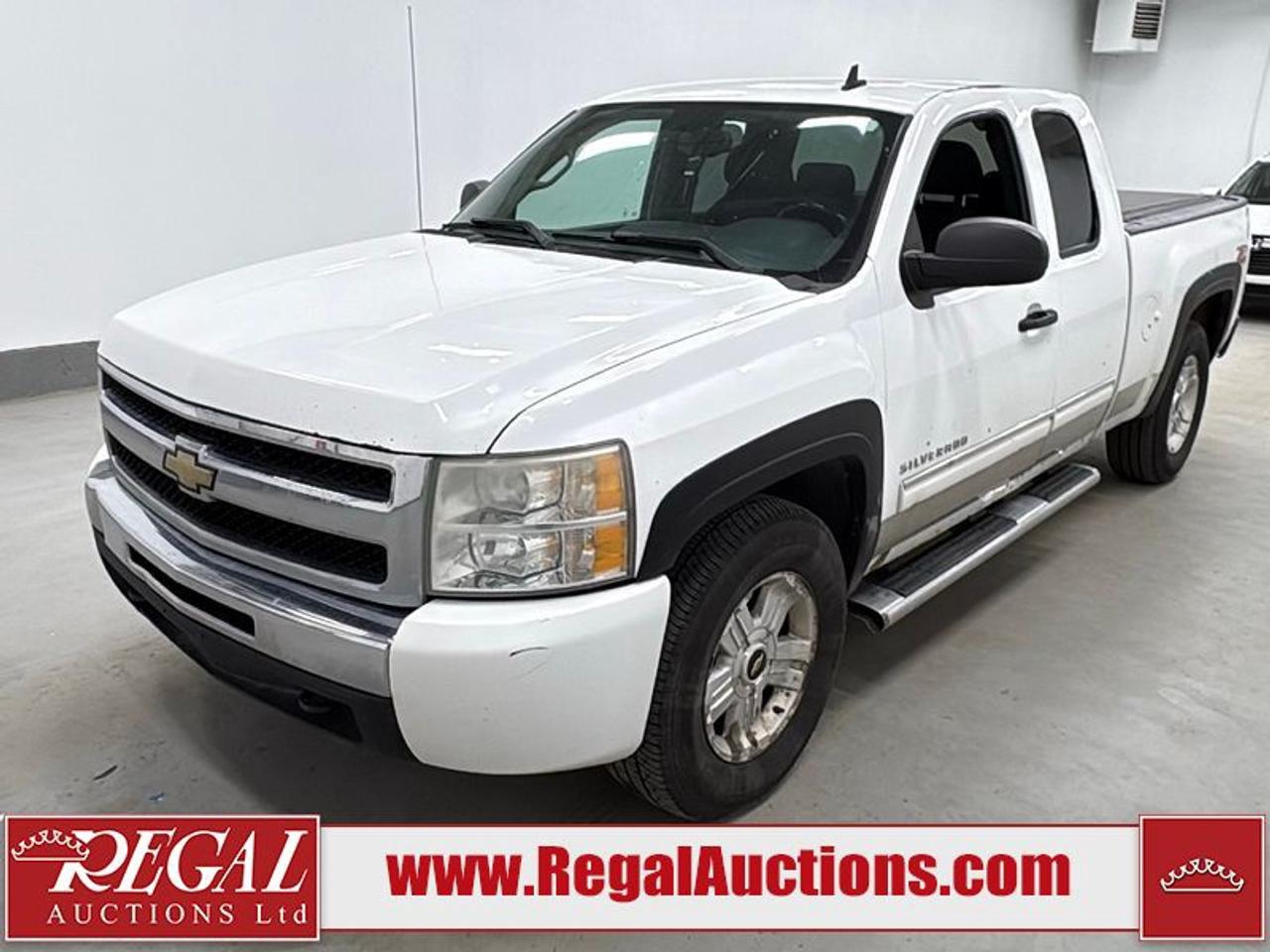 OFFERS WILL NOT BE ACCEPTED BY EMAIL OR PHONE - THIS VEHICLE WILL GO ON TIMED ONLINE AUCTION on Tuesday April 28.<br><br/>VEHICLE DESCRIPTION <br/>Stock #: 30807 <br/>Lot #: 535 <br/>Reserve Price: $3,200 <br/>CarProof Report: Available at www.RegalAuctions.com <br/><br/>IMPORTANT DECLARATION <br/>Claim History: Claim History. <br/>Hail Damage: Hail Damage. <br/> *RADIO SCREEN INOPERABLE*  <br/>Active Status: This vehicles title is listed as Active Status. <br/> Live Online Bidding: This vehicle will be available for bidding over the internet, visit www.RegalAuctions.com to register. <br/> <br/>The simple solution to selling your car or truck. Bring your clean vehicle in with your Drivers License and current Registration and well put it on the auction block at our next sale.<br/><br/>www.RegalAuctions.com
