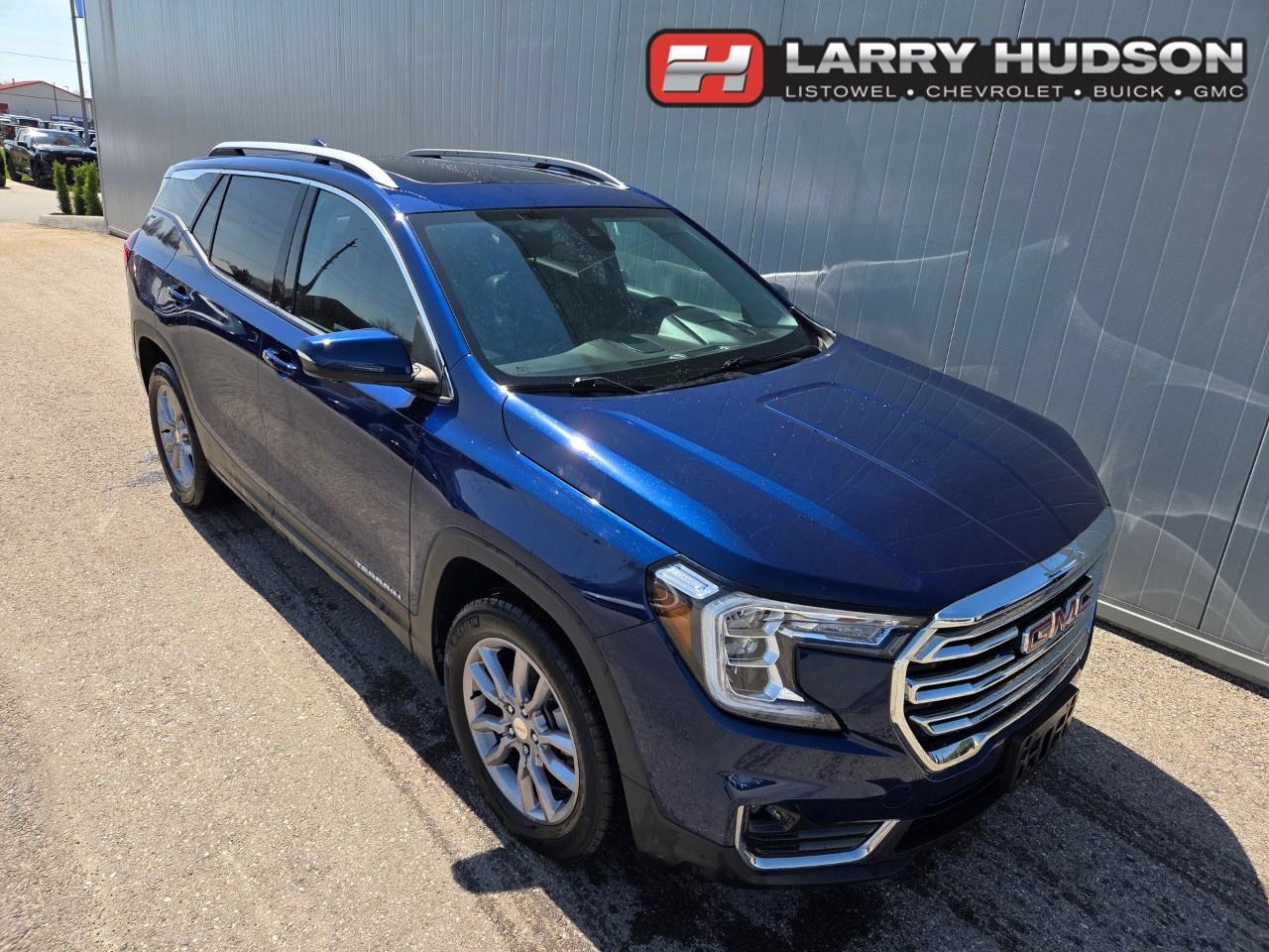 2022 GMC Terrain AWD SLT Photo0