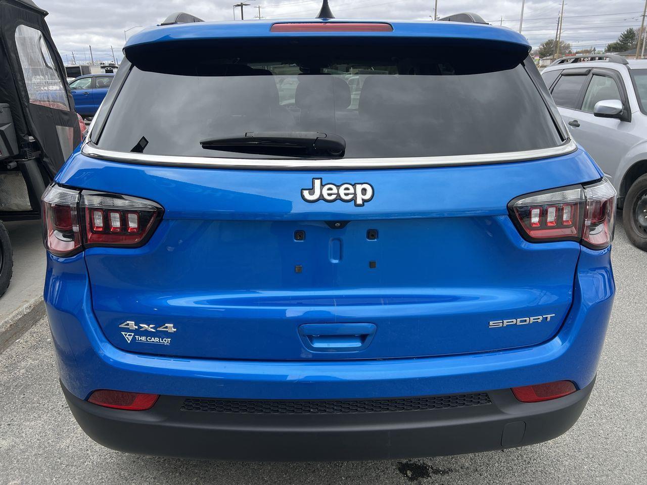2022 Jeep Compass Sport 4X4, HEATED SEATS, CRUISE CONTROL, SIRIUS XM, BACK UP CAM!! Photo