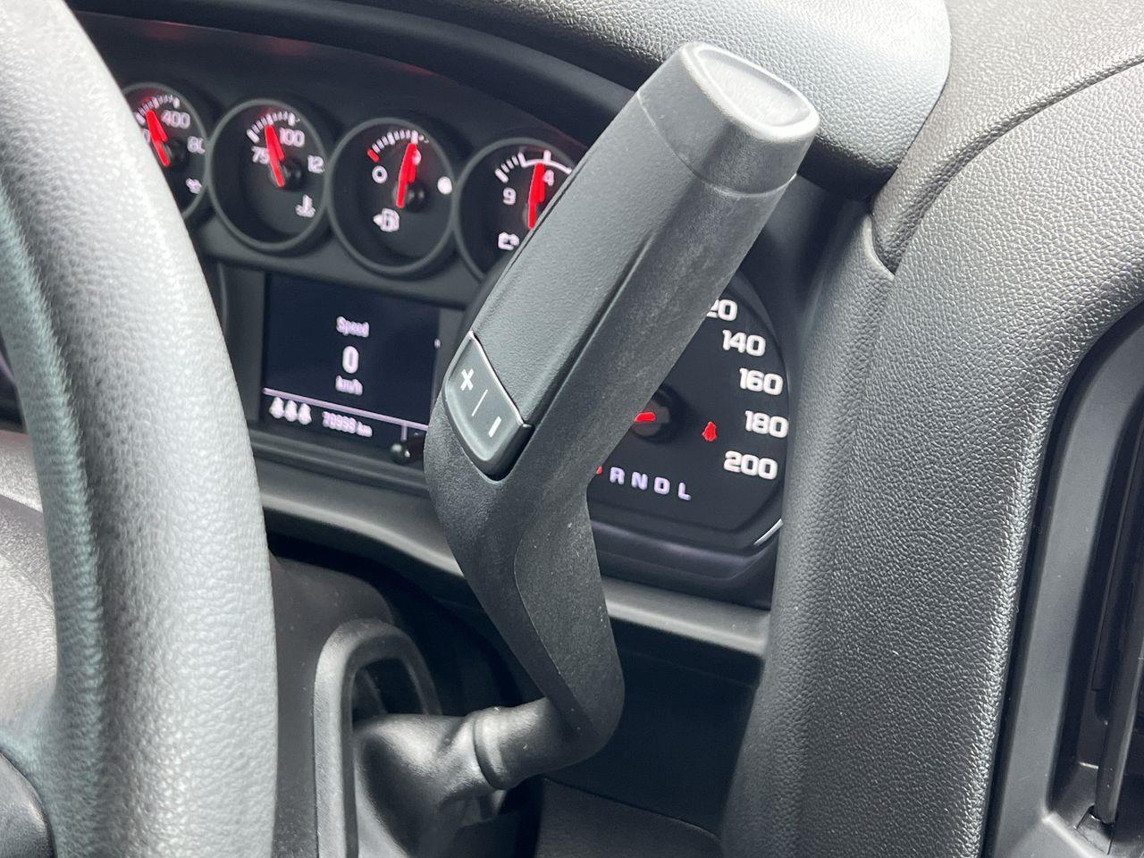 2024 Chevrolet Silverado 1500 Custom 4x4, RUNNING BOARDS, TRAILER HITCH, SIRIUS XM, CRUISE CONTROL, BACK UP CAM, REMOTE START!! Photo