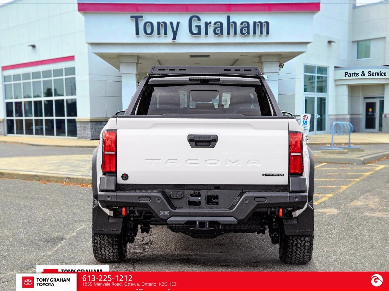 2026 Toyota TACOMA HYBRID  Photo4