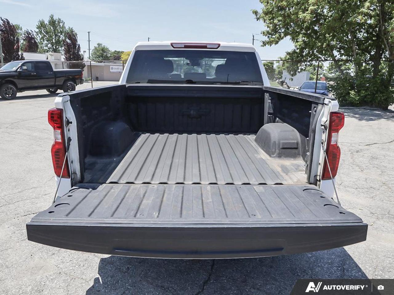 2023 Chevrolet Silverado 1500 LT 12.3INCH DIGITAL DISPLAY | APPLE CARPLAY/ANDROID A Photo