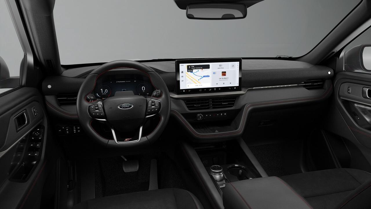 2026 Ford Explorer ST Photo5
