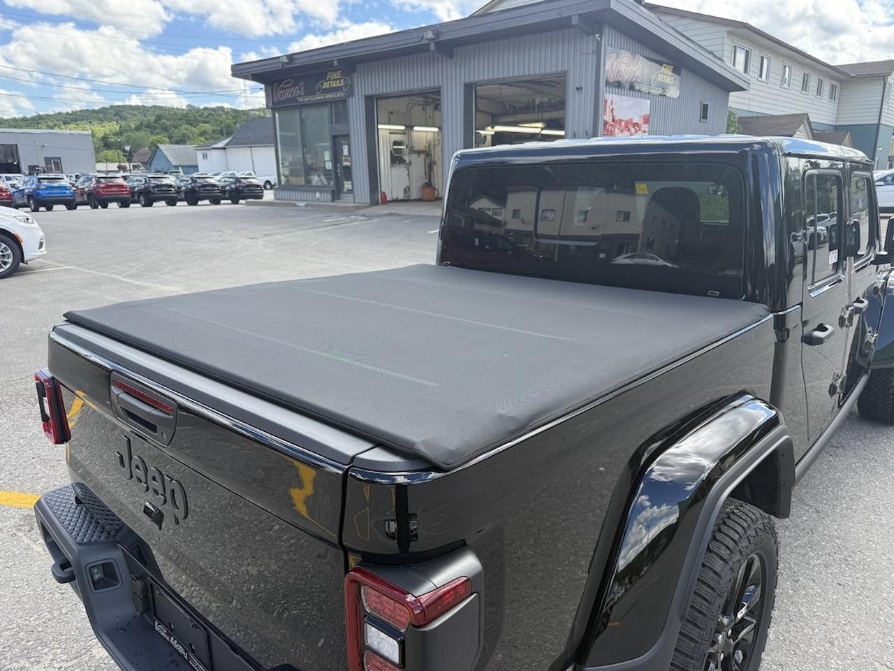 2026 Jeep Gladiator NightHawk 4x4 Photo