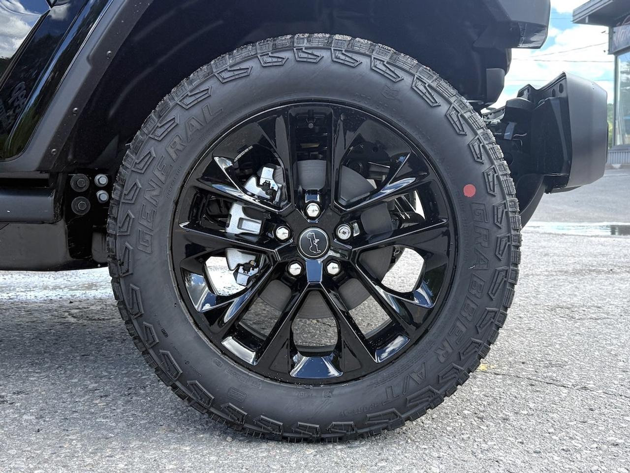 2026 Jeep Gladiator NightHawk 4x4 Photo