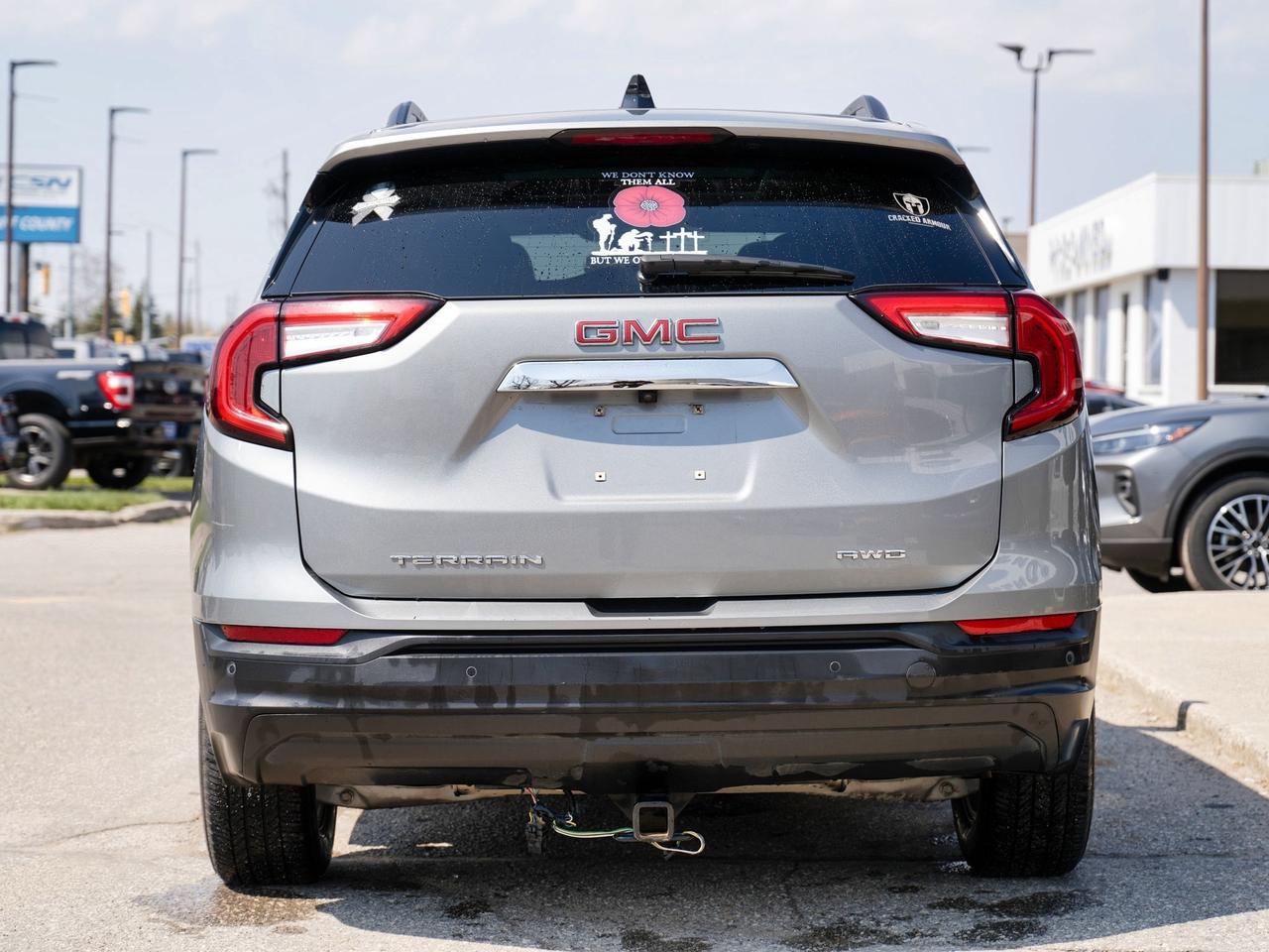 2023 GMC Terrain AWD SLE | PANO ROOF | LOW KM | THANK YOU CHAD! Photo