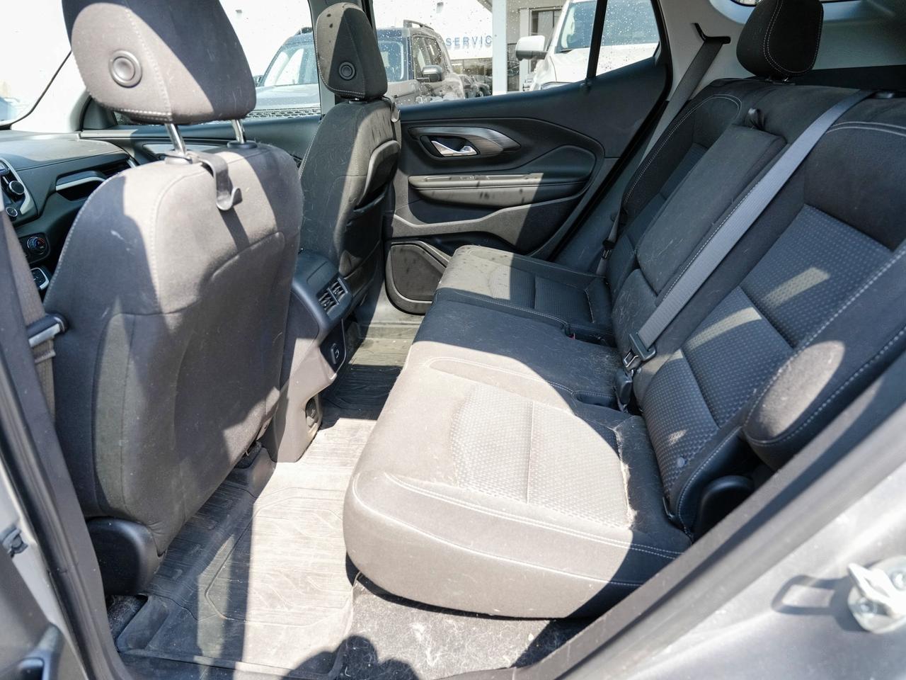 2023 GMC Terrain AWD SLE | PANO ROOF | LOW KM | THANK YOU CHAD! Photo