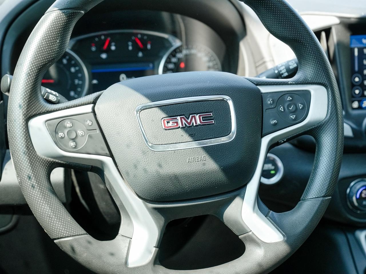 2023 GMC Terrain AWD SLE | PANO ROOF | LOW KM | THANK YOU CHAD! Photo