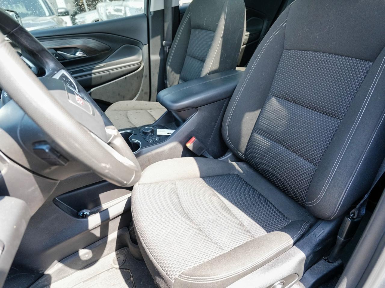2023 GMC Terrain AWD SLE | PANO ROOF | LOW KM | THANK YOU CHAD! Photo