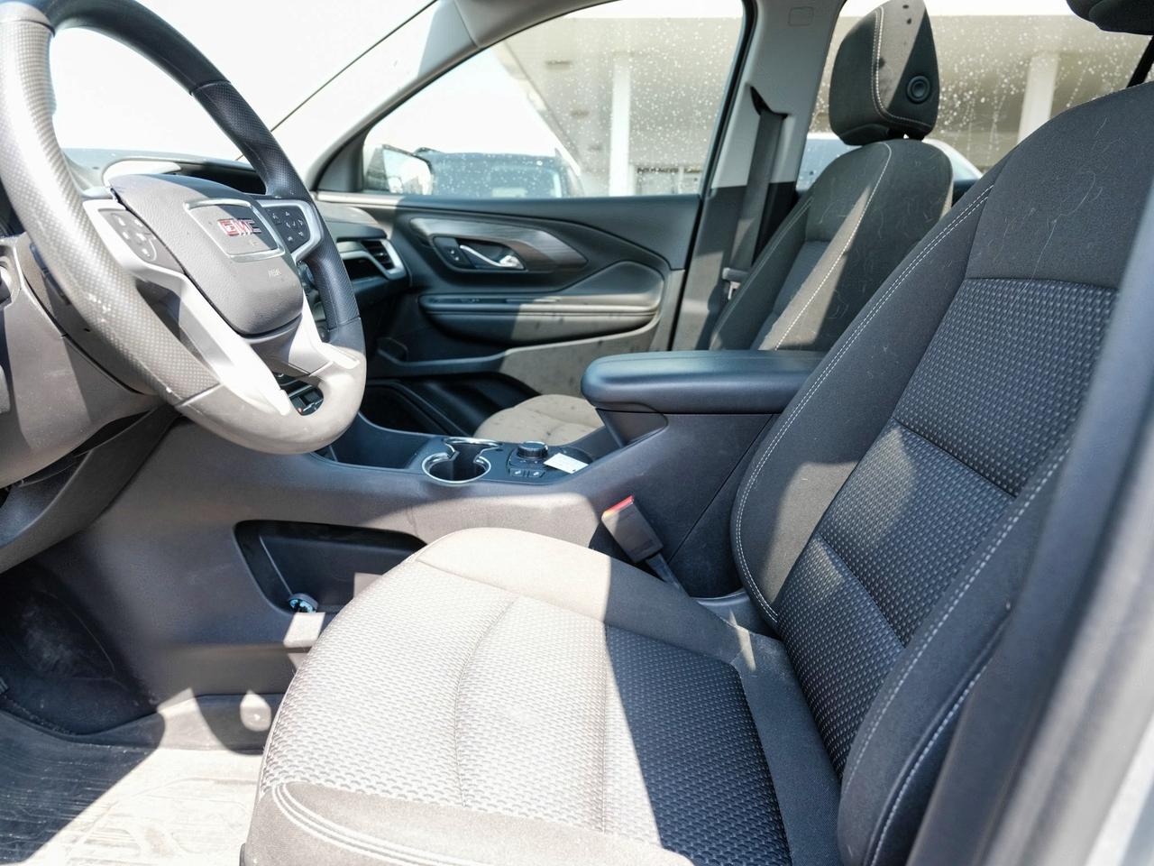 2023 GMC Terrain AWD SLE | PANO ROOF | LOW KM | THANK YOU CHAD! Photo
