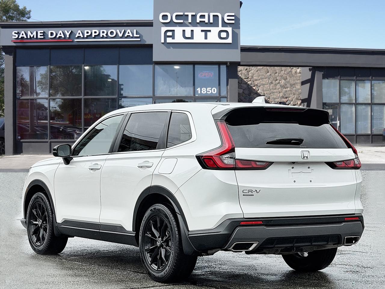 2024 Honda CR-V Hybrid EX-L AWD Photo3