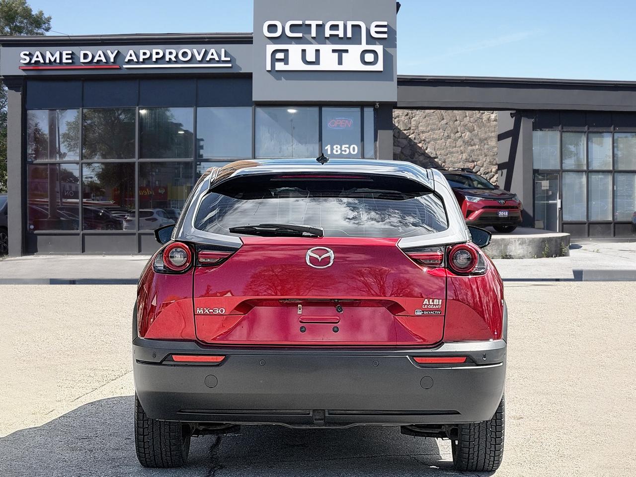 2022 Mazda MX-3 0 GT FWD Photo