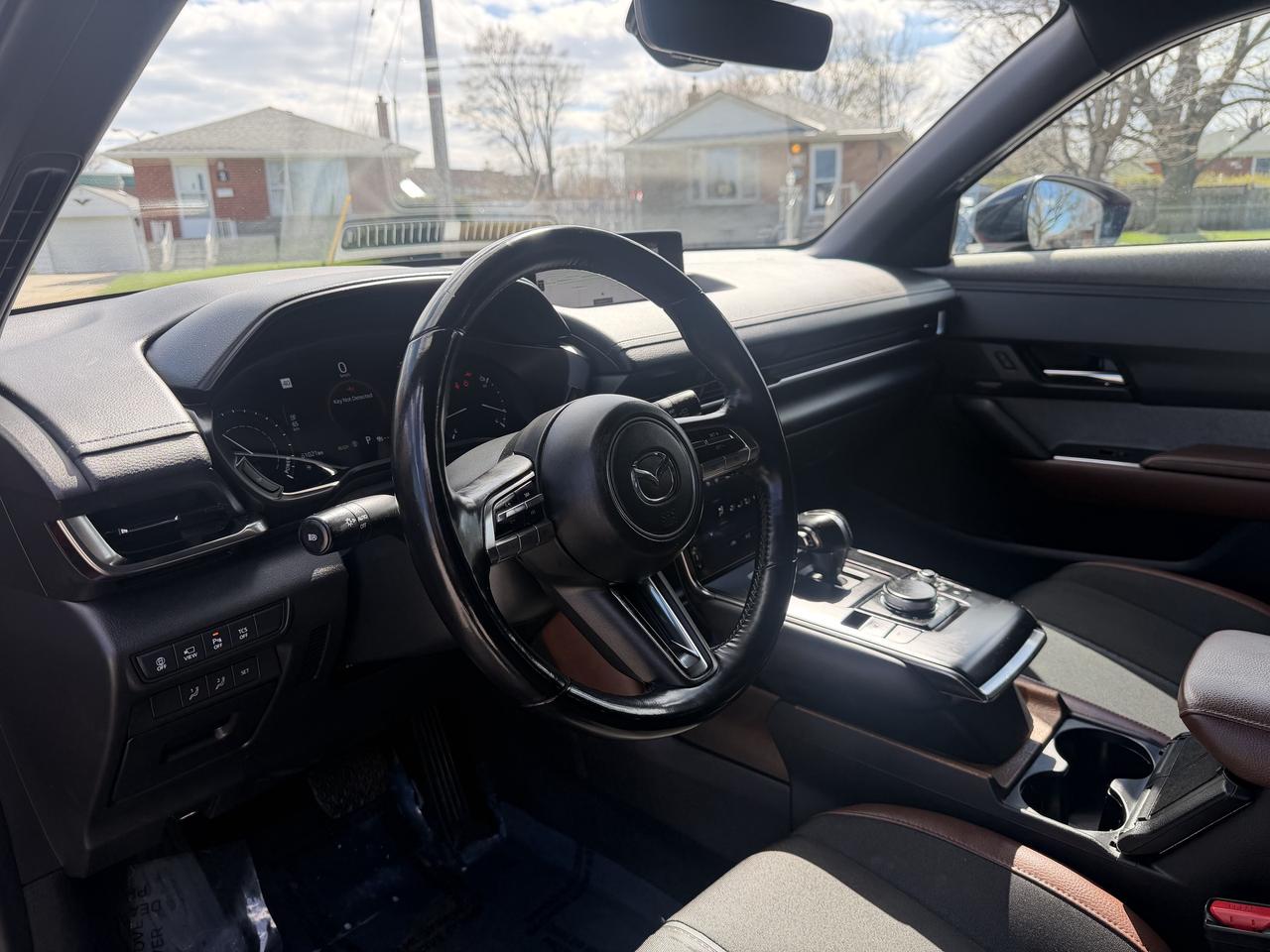 2022 Mazda MX-3 0 GT FWD Photo