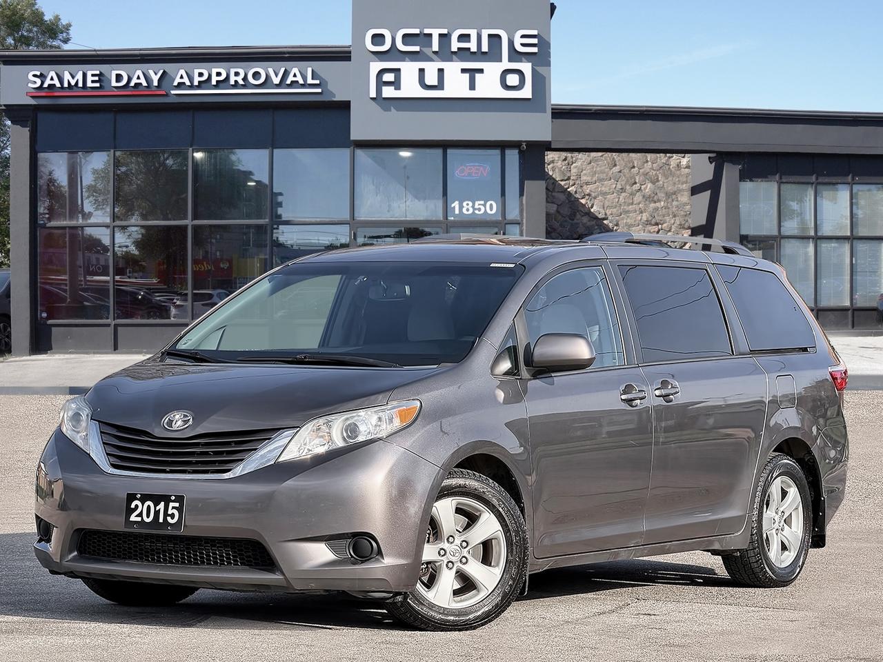 2015 Toyota Sienna 5DR LE 8-PASS FWD - Photo #1