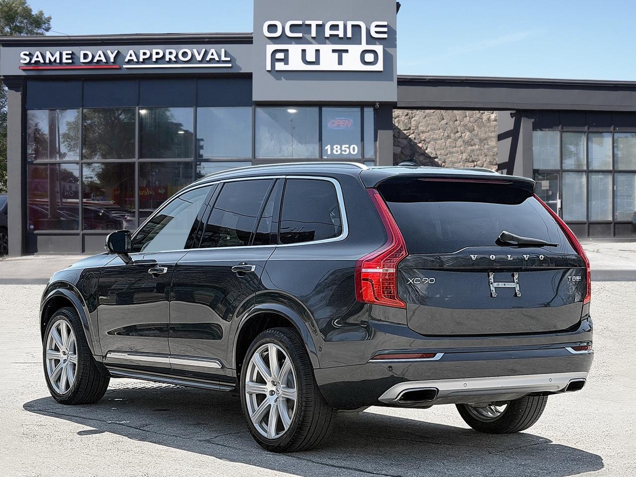 2018 Volvo XC90 T8 eAWD Plug-In Hybrid Inscription Photo3