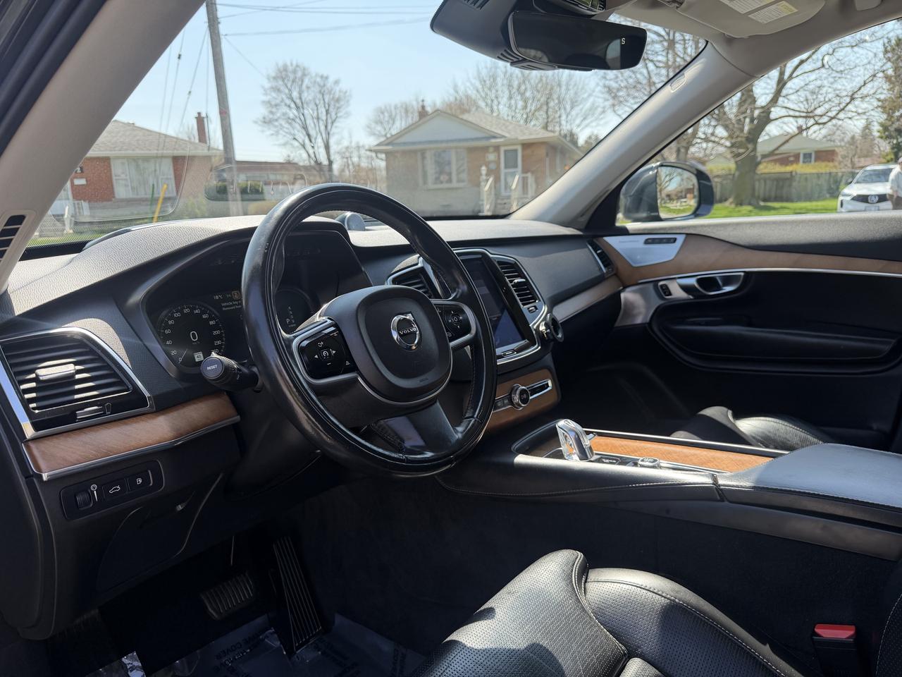 2018 Volvo XC90 T8 eAWD Plug-In Hybrid Inscription Photo