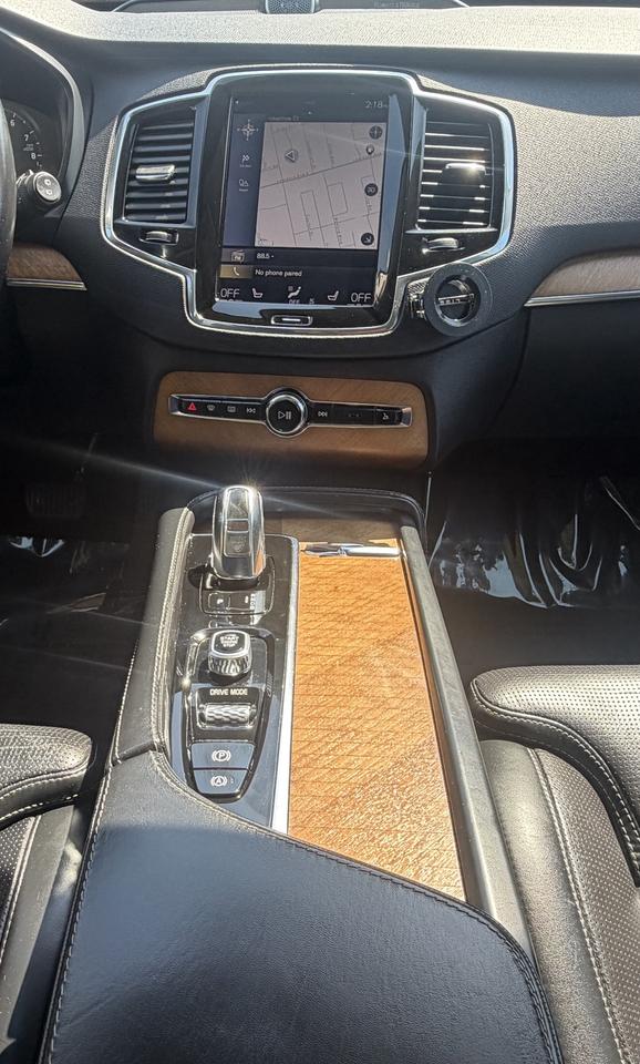 2018 Volvo XC90 T8 eAWD Plug-In Hybrid Inscription Photo