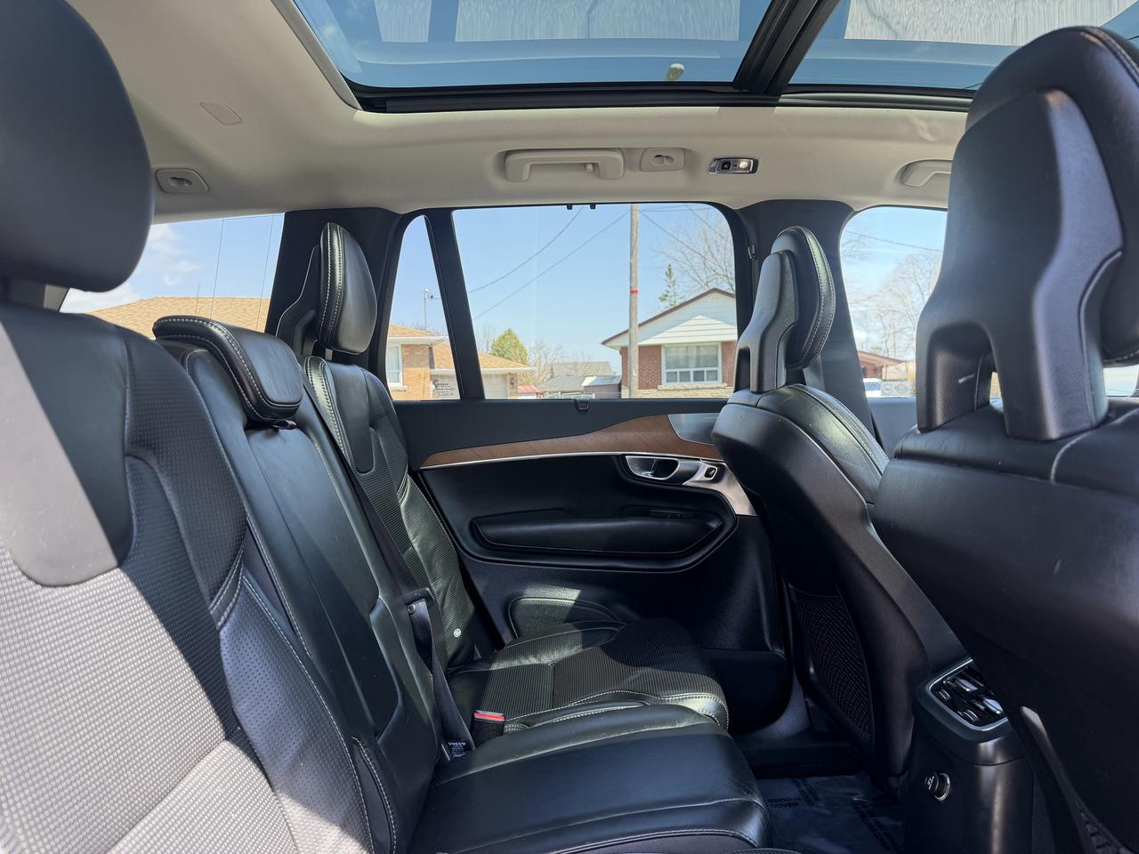 2018 Volvo XC90 T8 eAWD Plug-In Hybrid Inscription Photo