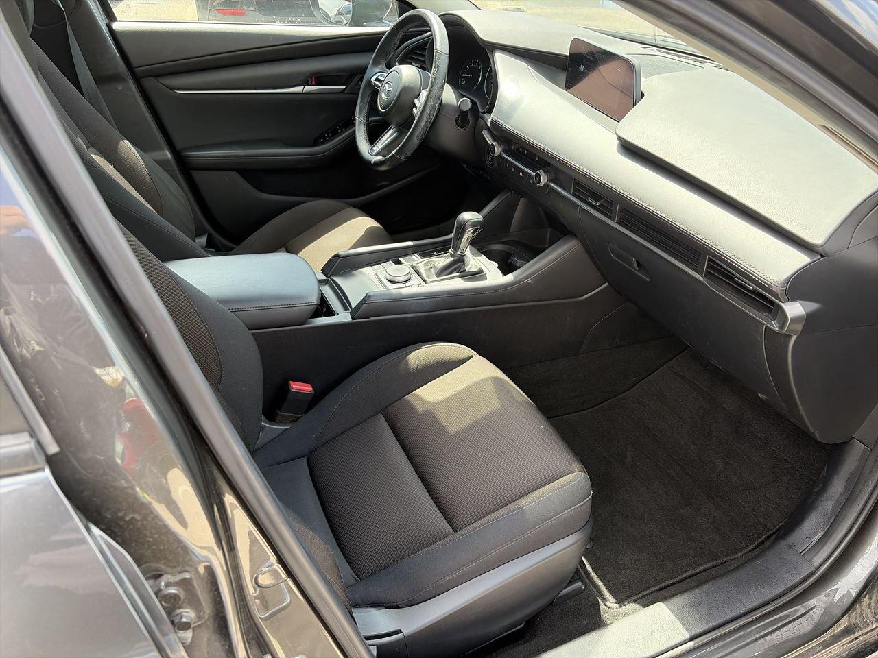 2022 Mazda MAZDA3 GS DRIVE ASSISTED | LANE KEEPING ASSIST | ADAPTIVE Photo