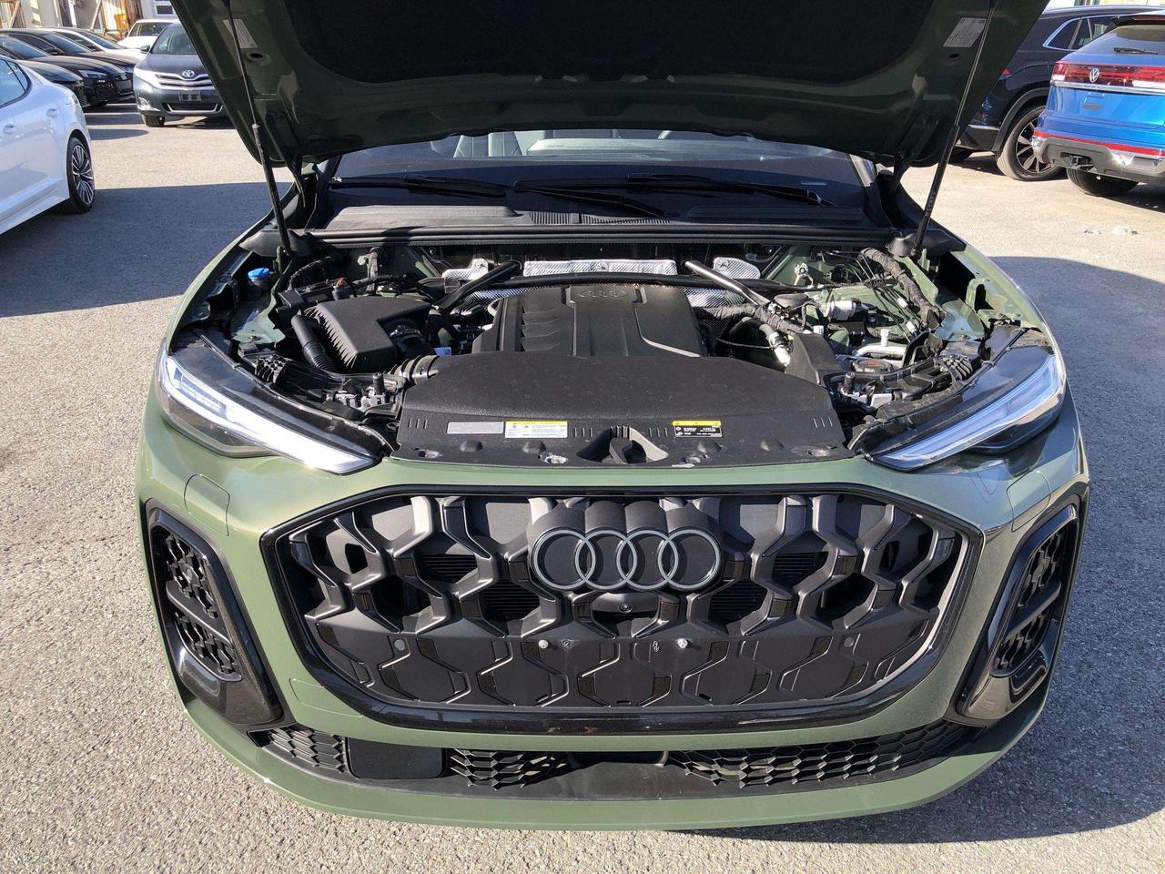 2025 Audi Q5 2.0T Progressiv NEW BODYSTYLE!!  SLINE BLK PKG, LEATHER, HUDS, BANG & OLUFSEN, NAVI, BLIS, HTD.SEATS, 20 ALLOYS Photo