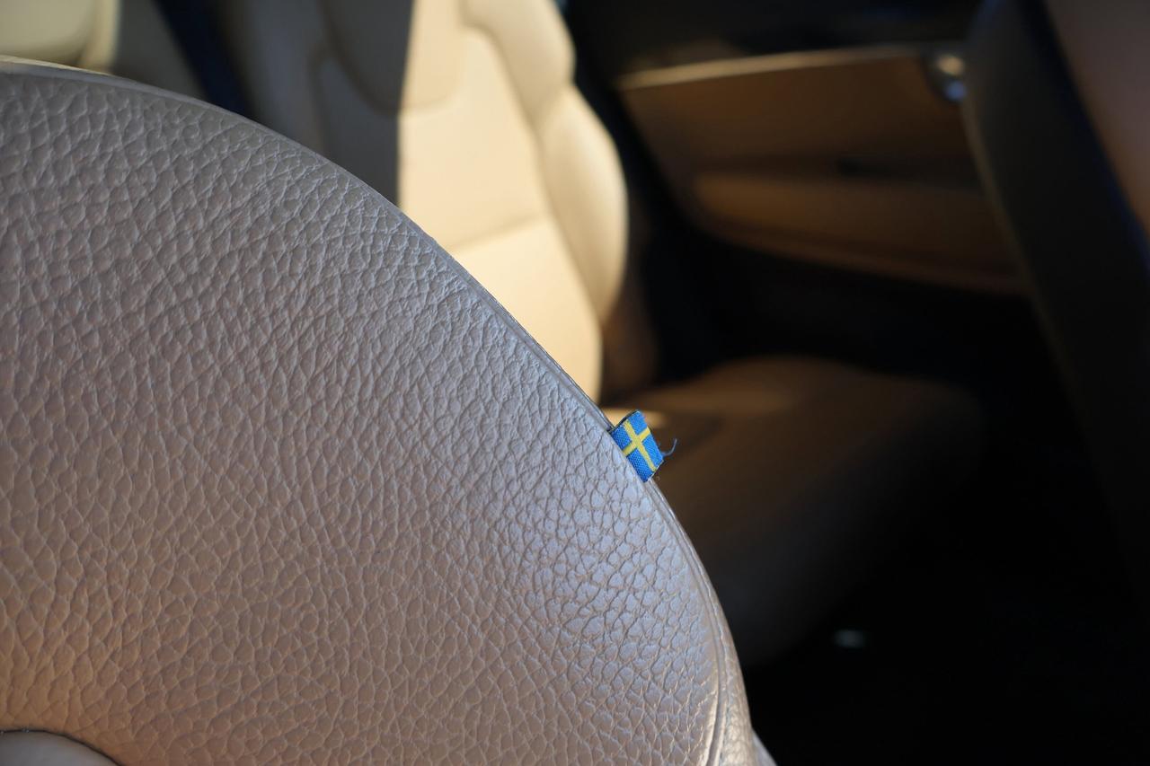 2018 Volvo XC90 Momentum | | Panoramic Roof | Photo