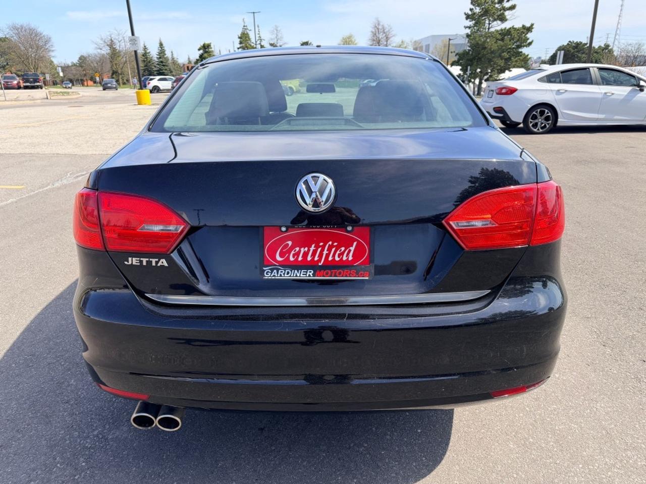 2013 Volkswagen Jetta Sedan 4dr 2.5L Photo