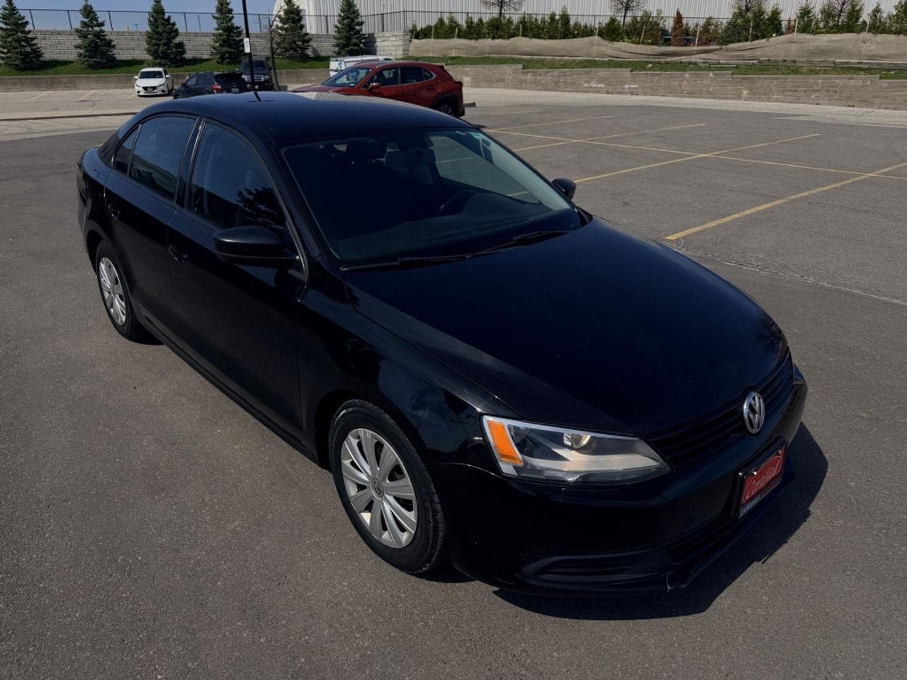 2013 Volkswagen Jetta Sedan 4dr 2.5L Photo