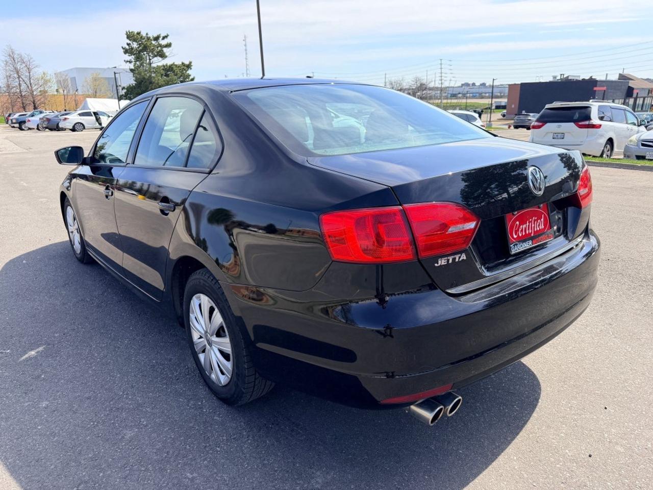 2013 Volkswagen Jetta Sedan 4dr 2.5L Photo