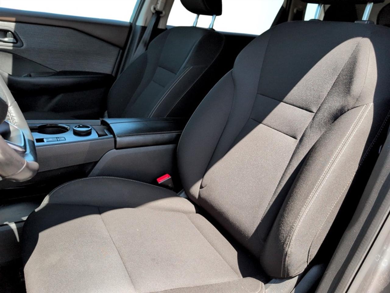 2023 Nissan Rogue S  **APPLE CARPLAY - HEATED SW** Photo