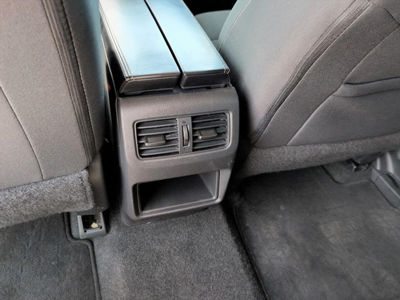 2023 Nissan Rogue S  **APPLE CARPLAY - HEATED SW** Photo