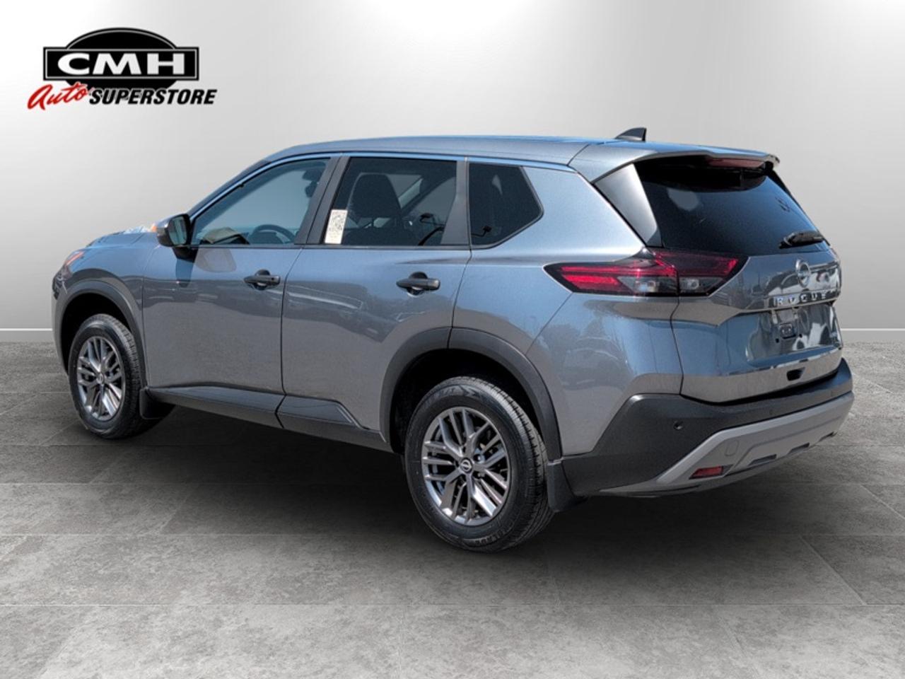 2023 Nissan Rogue S  **APPLE CARPLAY - HEATED SW** Photo
