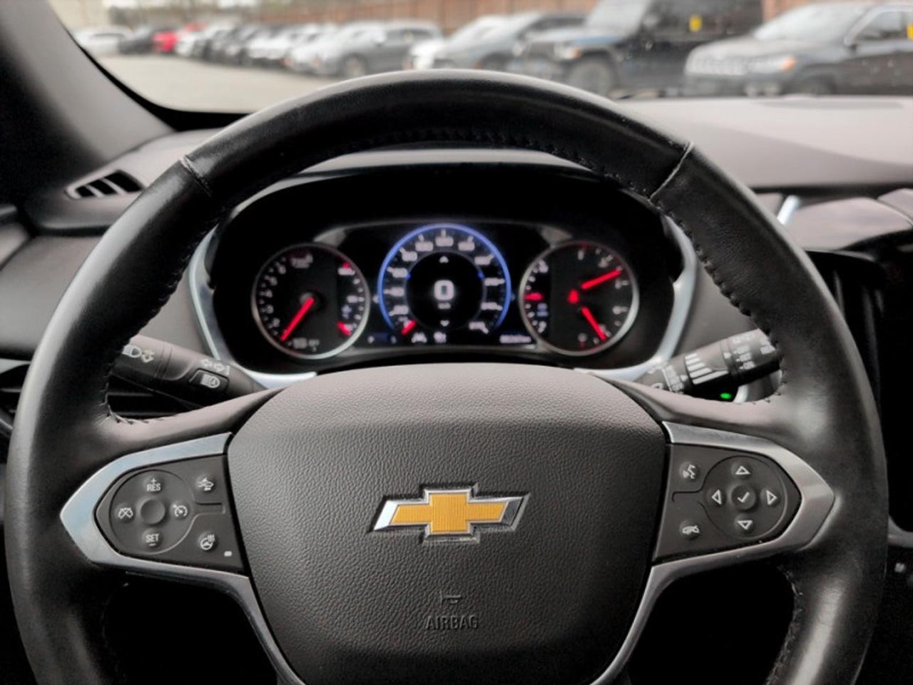 2022 Chevrolet Traverse Premier Photo