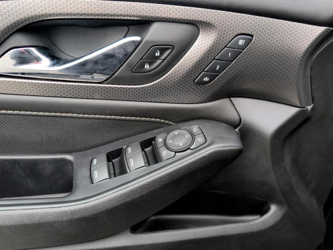2022 Chevrolet Traverse Premier Photo