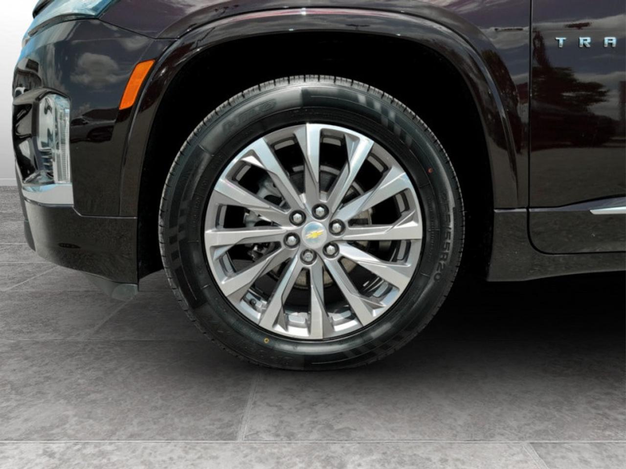2022 Chevrolet Traverse Premier  **DUAL SUNROOF** Photo