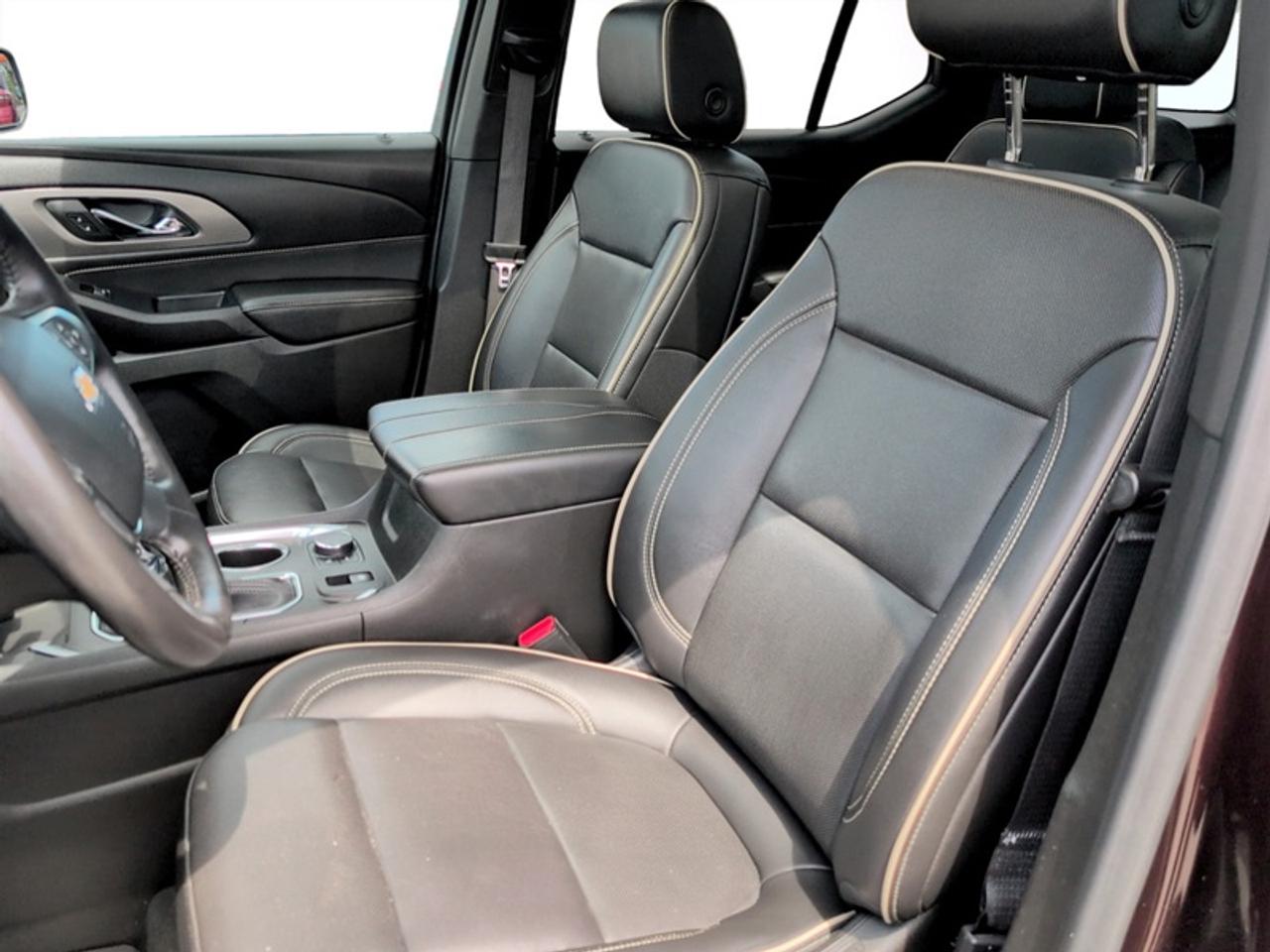 2022 Chevrolet Traverse Premier  **DUAL SUNROOF** Photo